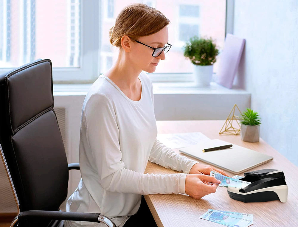 Detector y contador profesional de billetes falsos Q-Connect - Automatico- Actualizacion de divisas.