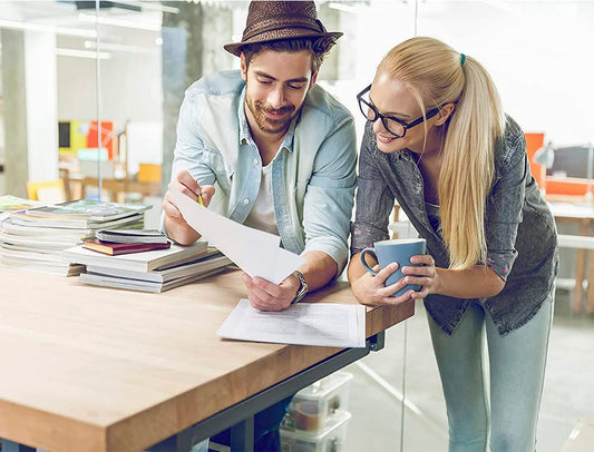 Pack Paquete de 250 Folios Navigator Home pack A4 80gr + Fundas Multitaladro Plástico para Folios, Paquete de Folios Din A4 - OFFICEPAPER (250 hojas + 10 fundas)